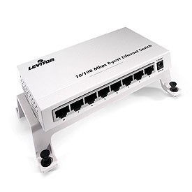 Leviton 47611-8PT 10/100MPS 8-port Commutateur Ethernet